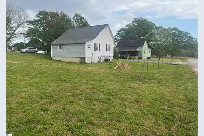 330 B Street, Jonesville, SC 29353 - Photo 8