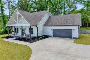 208 Pinehaven St, Laurens, SC 29360 - Photo 44