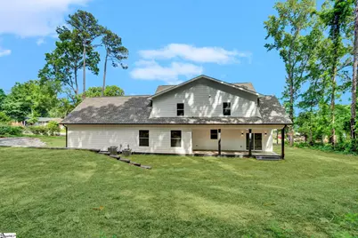 208 Pinehaven Street, Laurens, SC 29360 - Photo 2