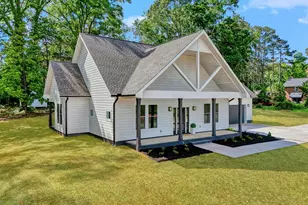 208 Pinehaven St, Laurens, SC 29360 - Photo 2