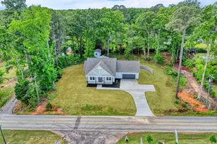 208 Pinehaven St, Laurens, SC 29360 - Photo 1