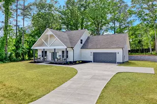 208 Pinehaven St, Laurens, SC 29360 - Photo 1
