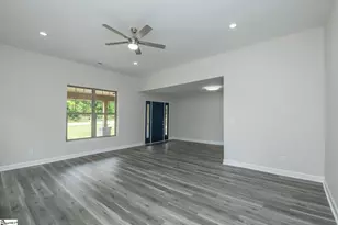 1655 Old Switzer Rd, Moore, SC 29369 - Photo 10