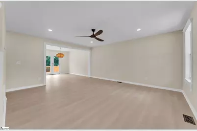 31 Michell Drive, Taylors, SC 29687 - Photo 6