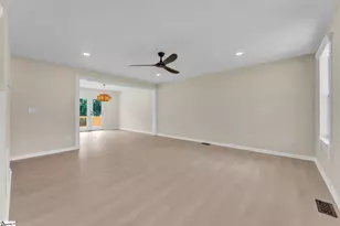 31 Michell Dr, Taylors, SC 29687 - Photo 6