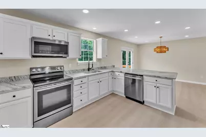31 Michell Drive, Taylors, SC 29687 - Photo 10