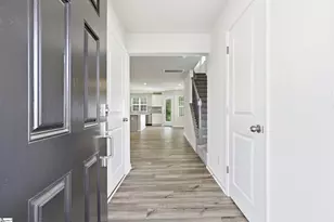922 Powder Crk Dr, Reidville, SC 29375 - Photo 2