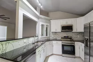 119 Freestone St, Greenville, SC 29605 - Photo 10