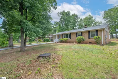 31 Blue Mountain Drive, Greenville, SC 29617 - Photo 2