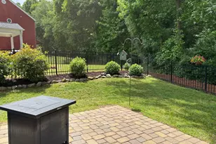 129 Ledgewood Way, Easley, SC 29642 - Photo 4