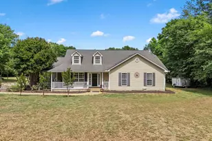 1915 Duncan Reidville Rd, Duncan, SC 29334 - Photo 2