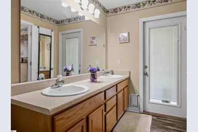 1915 Duncan Reidville Road, Duncan, SC 29334 - Photo 22