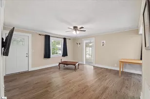 2 Maryland Ave, Greenville, SC 29611 - Photo 6