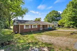 308 Clayton St, Central, SC 29630 - Photo 6