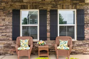 102 Mohegan Wy, Greenville, SC 29607 - Photo 2