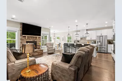 102 Mohegan Way, Greenville, SC 29607 - Photo 2