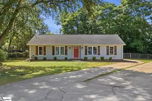 103 Governors Ct, Greer, SC 29650 - Photo 2
