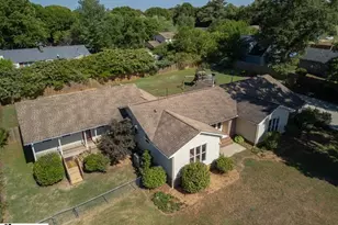 1011 Sierra Dr, Easley, SC 29642 - Photo 4