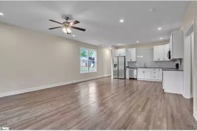 308 S Lewis Street, Pickens, SC 29671 - Photo 4
