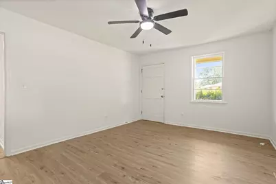 400 Meadow Road, Laurens, SC 29360 - Photo 6