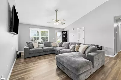 1302 Autumn Glen Court, Fountain Inn, SC 29644 - Photo 6