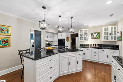 127 Lake Forest Drive, Greenville, SC 29609 - Photo 8