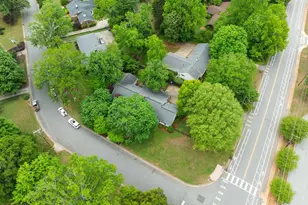 127 Lake Forest Dr, Greenville, SC 29609 - Photo 44