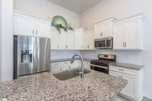 103 Greensdale Ln, Easley, SC 29642 - Photo 8