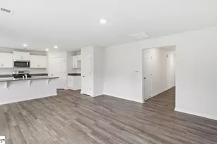 4129 Springshire Ln, Boiling Springs, SC 29316 - Photo 6