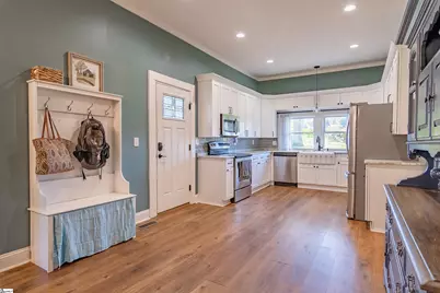 6025 Mountain View Road, Taylors, SC 29687 - Photo 16