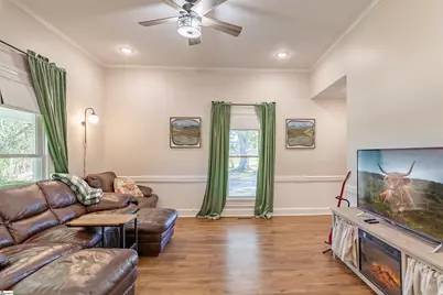 6025 Mountain View Road, Taylors, SC 29687 - Photo 10