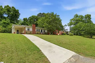104 Shaver Dr, Mauldin, SC 29662 - Photo 2