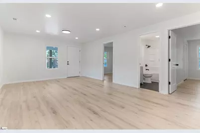 137 Forest Street, Greer, SC 29650 - Photo 10