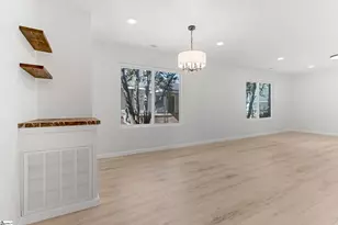 137 Forest St, Greer, SC 29650 - Photo 10