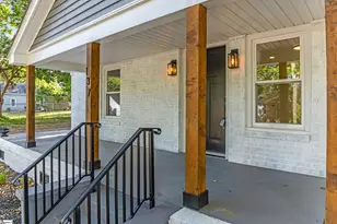 137 Forest St, Greer, SC 29650 - Photo 4