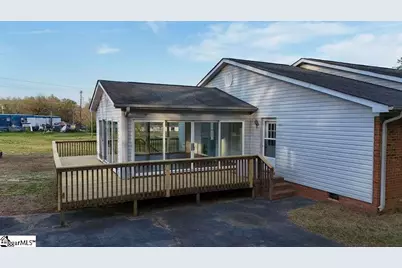 221 Lakeview Drive, Liberty, SC 29657 - Photo 2