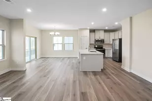 534 Martin Crk Dr, Simpsonville, SC 29608 - Photo 2