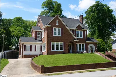 906 College Drive, Gaffney, SC 29340 - Photo 2