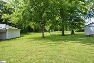 906 College Dr, Gaffney, SC 29340 - Photo 8