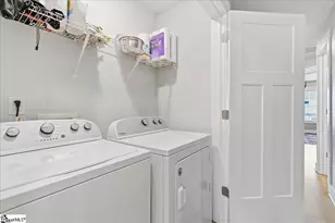 66 Mardale Ln, Greenville, SC 29609 - Photo 24