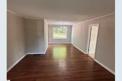 385 Wall Street, Campobello, SC 29322 - Photo 16