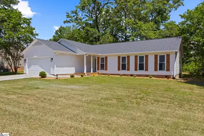401 Belcross Drive, Simpsonville, SC 29681 - Photo 2