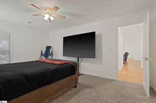 401 Belcross Dr, Simpsonville, SC 29681 - Photo 18