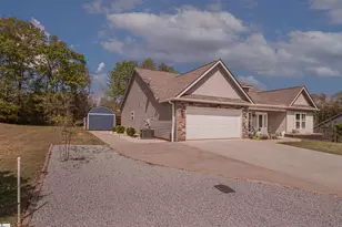 104 Summer Breeze Ct, Townville, SC 29689 - Photo 2