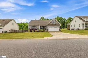 740 Hammett Pointe Ct, Lyman, SC 29365 - Photo 2