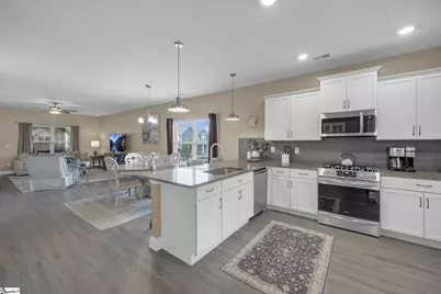 61 Woodcross Drive, Simpsonville, SC 29681 - Photo 4
