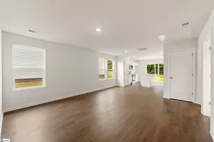 167 Cloverfield Ln, Spartanburg, SC 29303 - Photo 2