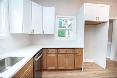 41 2nd Street, Greenville, SC 29611 - Photo 12