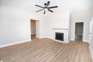 41 2nd St, Greenville, SC 29611 - Photo 4
