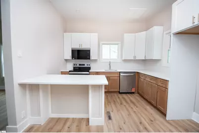 41 2nd Street, Greenville, SC 29611 - Photo 10